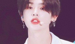 黄明昊爆料新闻,揭秘娱乐圈幕后真相